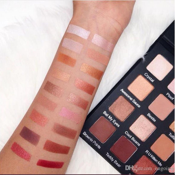 ✨SOLD✨ VIOLET VOSS HG PRO Eyeshadow Palette - Picture 7 of 8